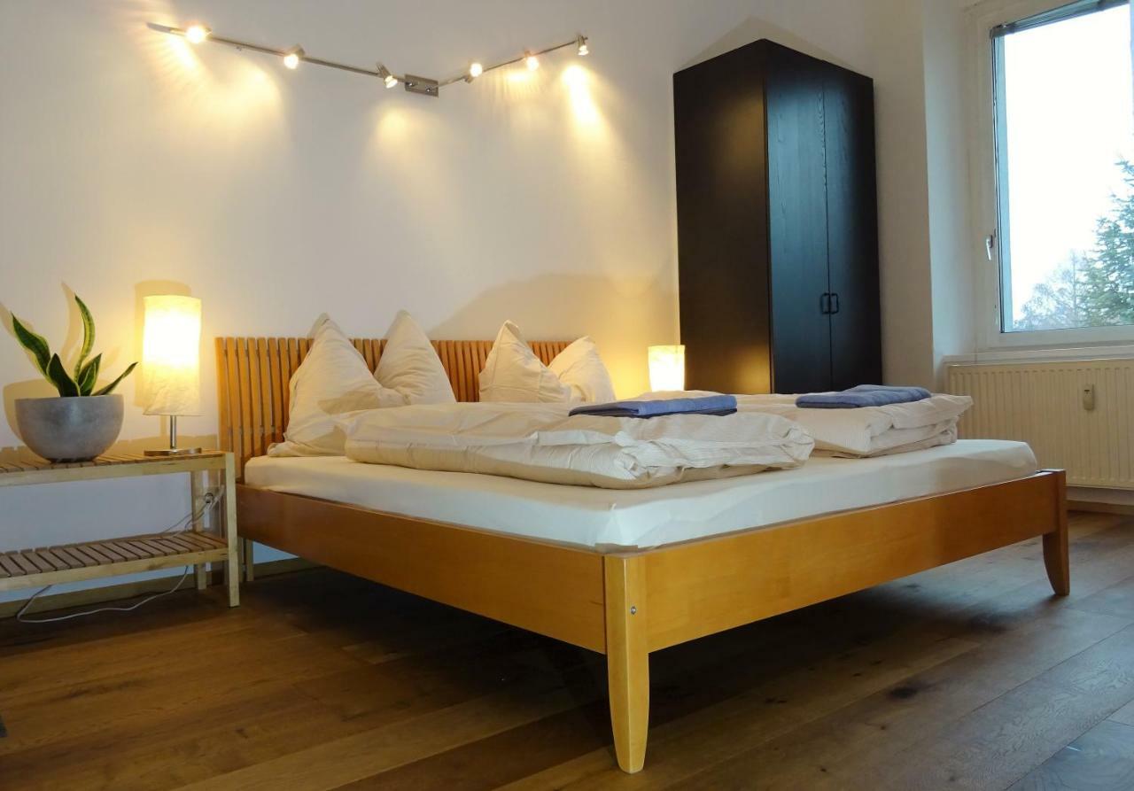 Lovely, Central Apartment With Balcony Инсбрук Екстериор снимка